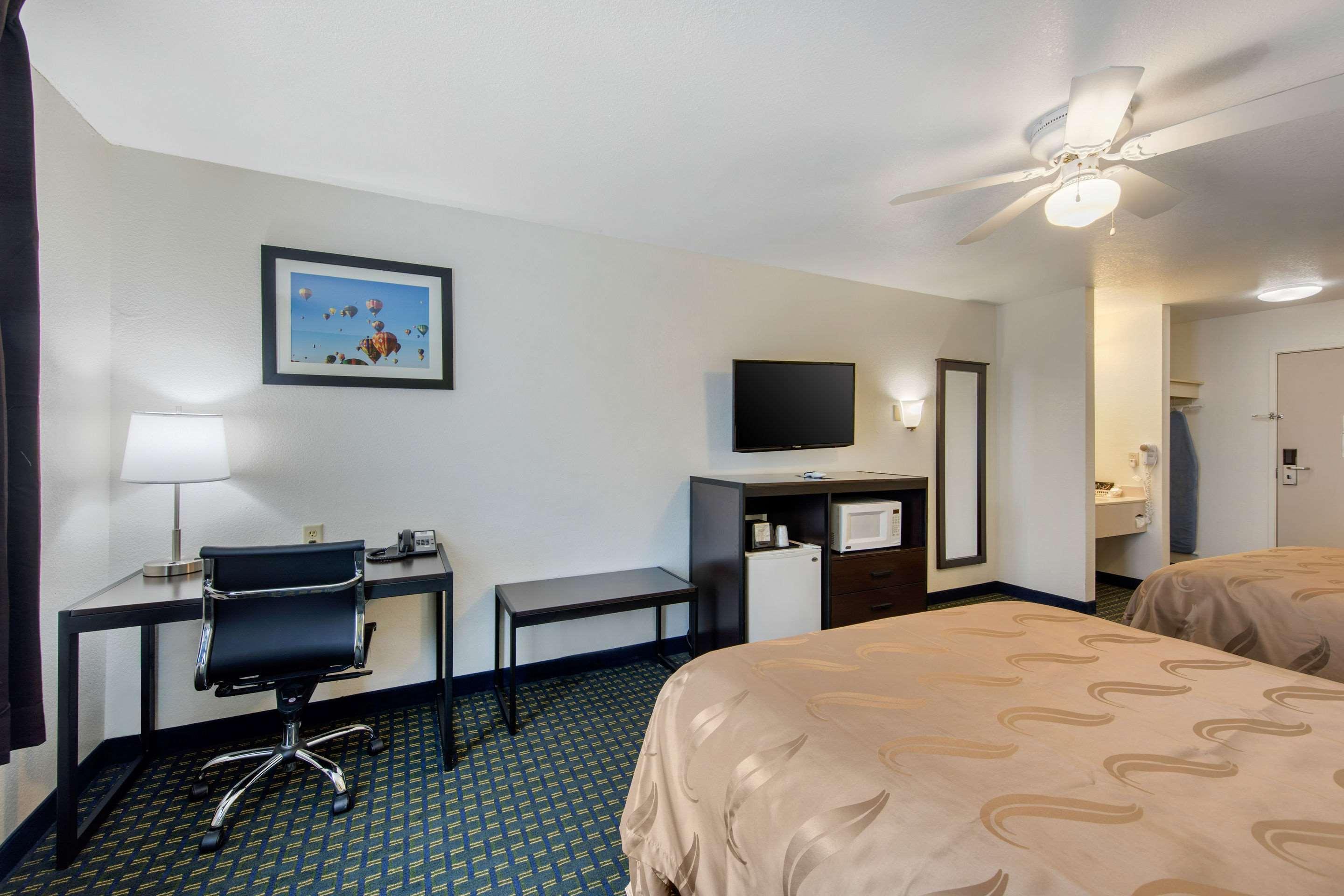 Quality Inn & Suites Clayton, Nm Eksteriør billede