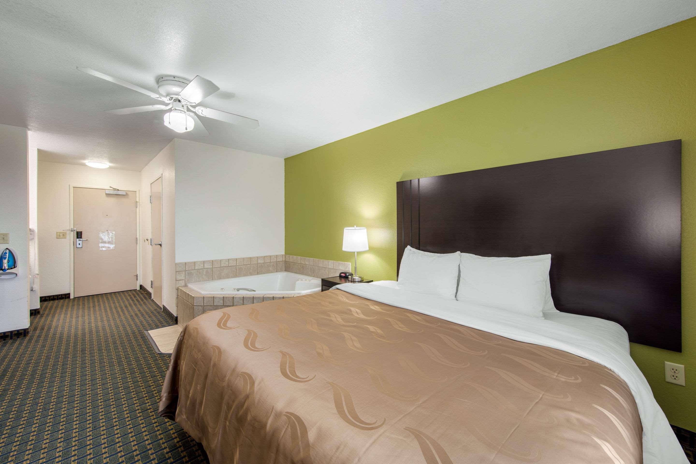 Quality Inn & Suites Clayton, Nm Eksteriør billede