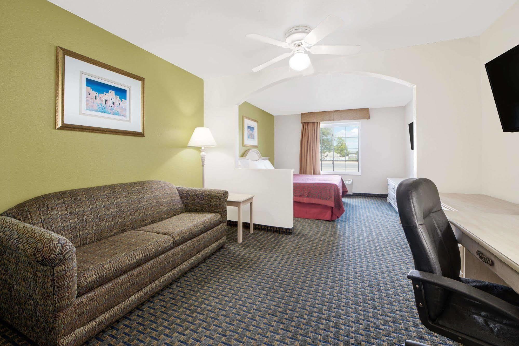 Quality Inn & Suites Clayton, Nm Eksteriør billede