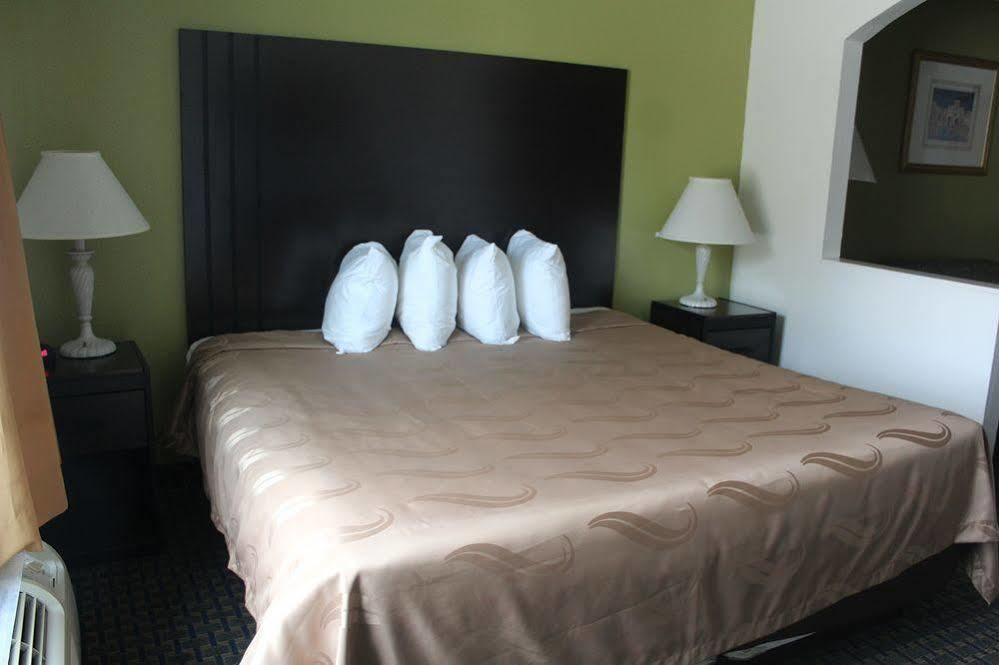 Quality Inn & Suites Clayton, Nm Eksteriør billede